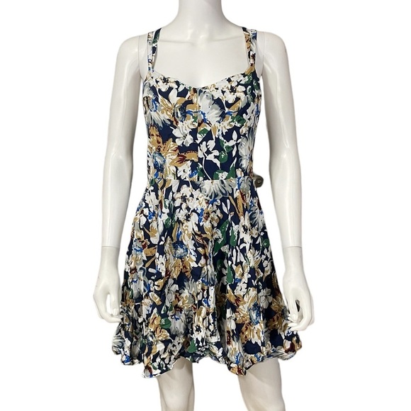 Umgee Floral Tank Racer Back Floral Strappy Dress
New - Picture 3 of 11